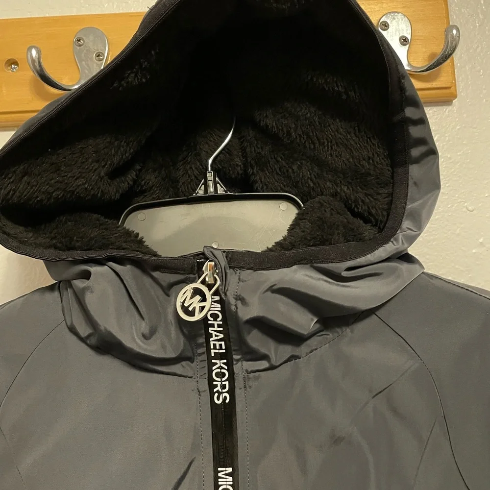 Jacket - Picture 2 of 4